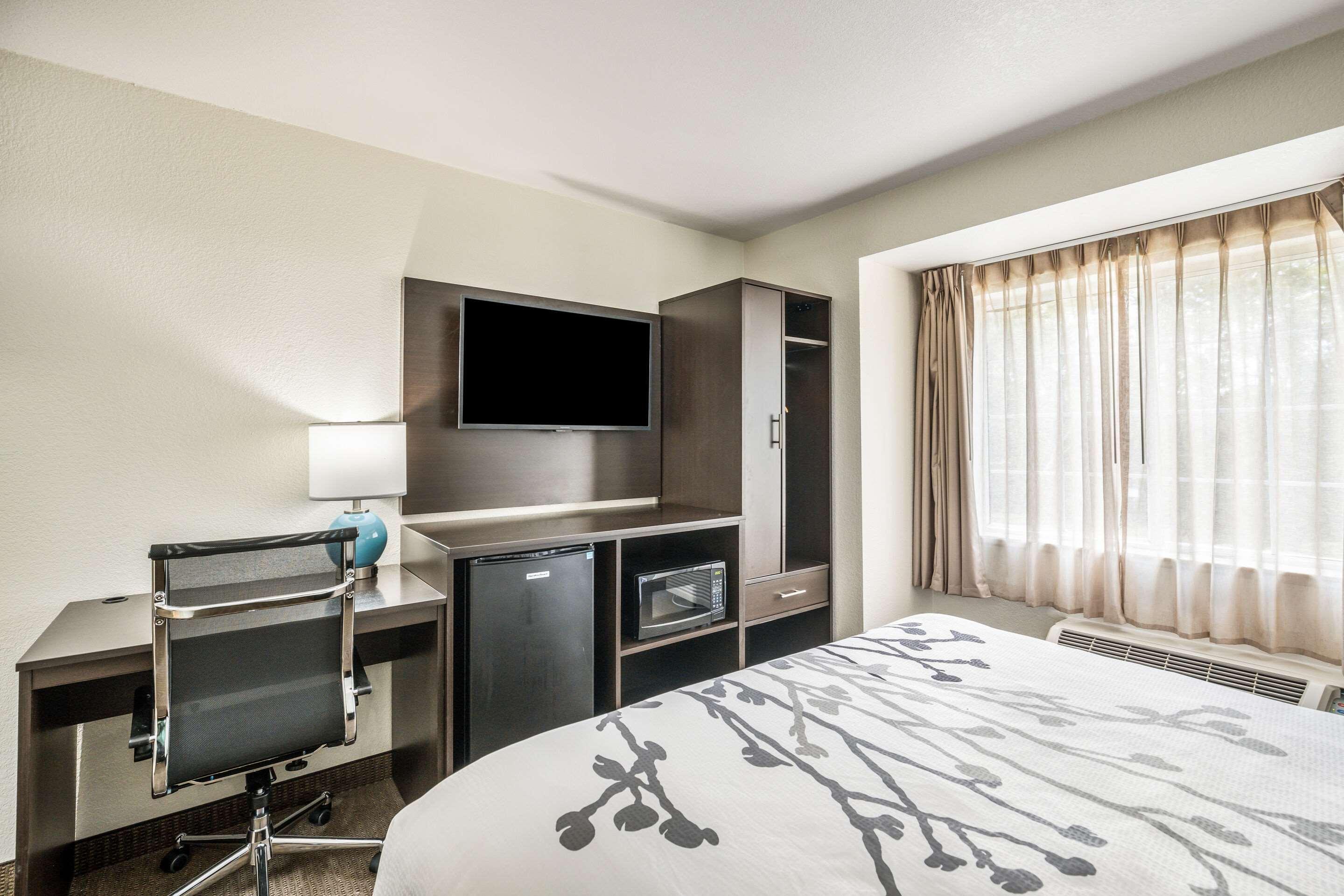 Sleep Inn & Suites Tallahassee-Capitol Екстериор снимка